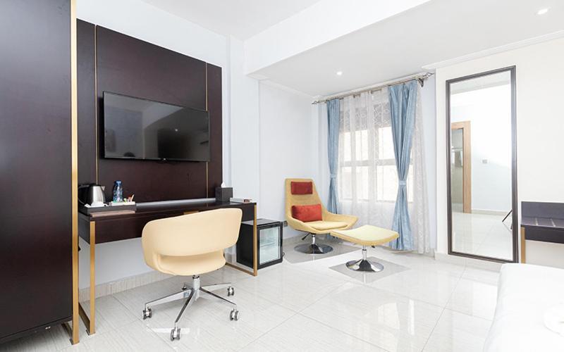 Hotel Le Figaro ดูอาลา ภายนอก รูปภาพ